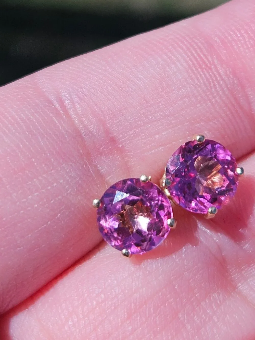14K Yellow Gold Pink Topaz 4 Prong Stud Earrings 7mm - Picture 3 of 16